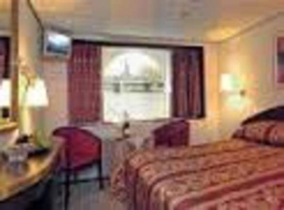 Amadeus - Royal - Accommodation - B1 Stateroom - Photo 1.jpeg
